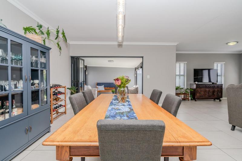 4 Bedroom Property for Sale in Calypso Beach Western Cape